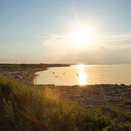 Casa Colombo - The Fab Stay Brindisi Luaran gambar